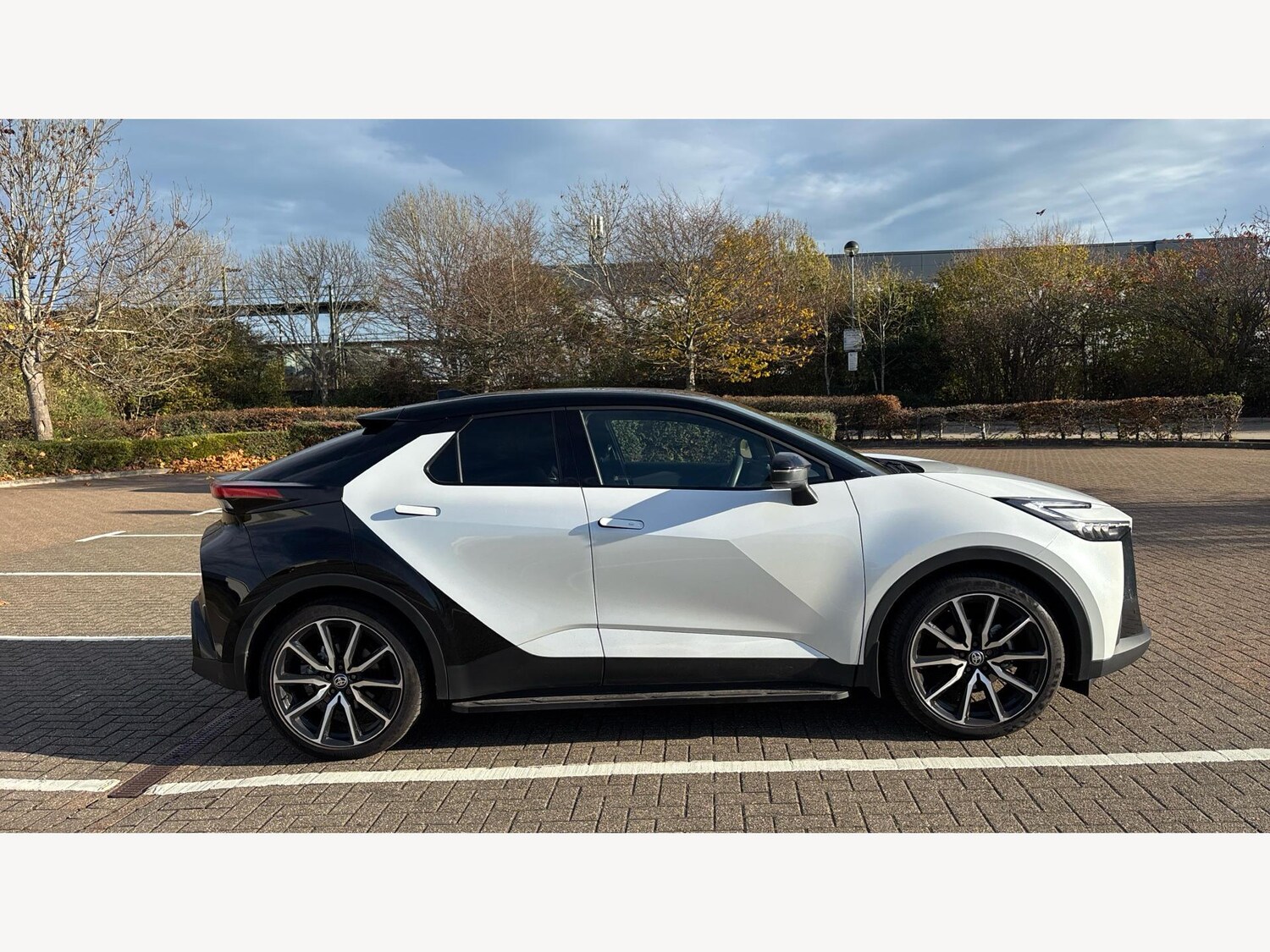 Used Toyota C-HR 2025 for sale - 77081466: Photo 18