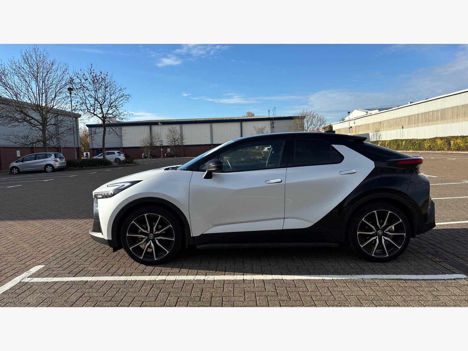 Used Toyota C-HR 2025 for sale - 77081466: Photo 19