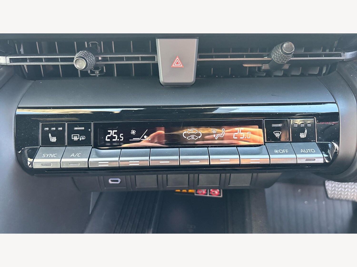 Used Toyota C-HR 2025 for sale - 77081466: Photo 28