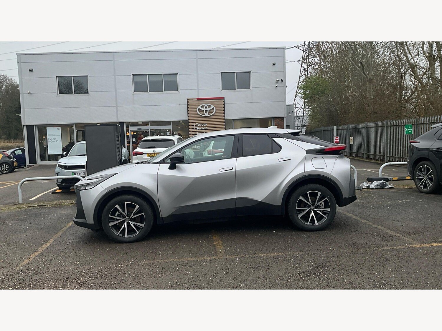 Used Toyota C-HR 2024 for sale - 77839857: Photo 19