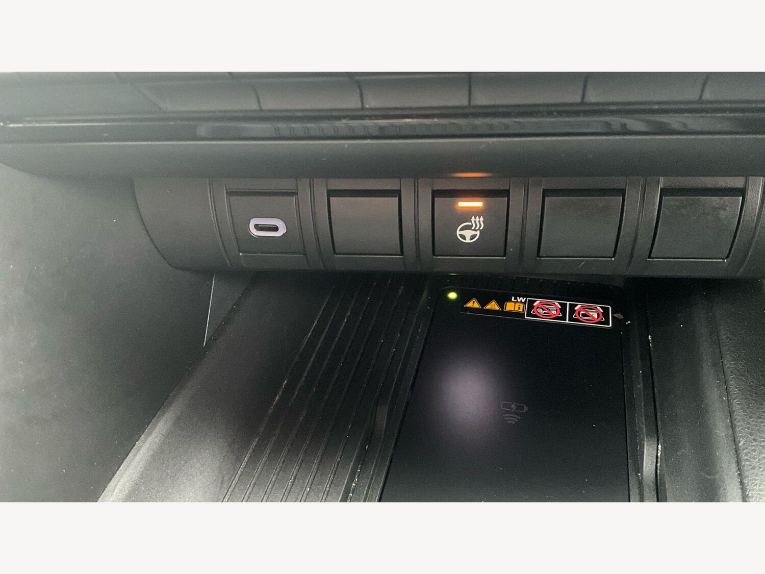 Used Toyota C-HR 2024 for sale - 77839857: Photo 23