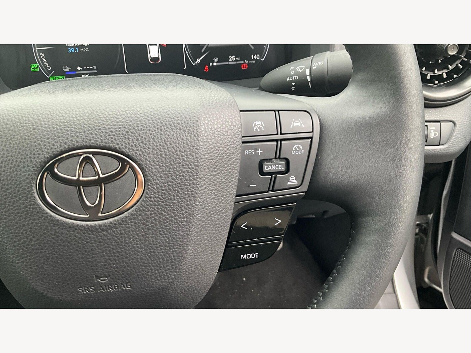 Used Toyota C-HR 2024 for sale - 77839857: Photo 27