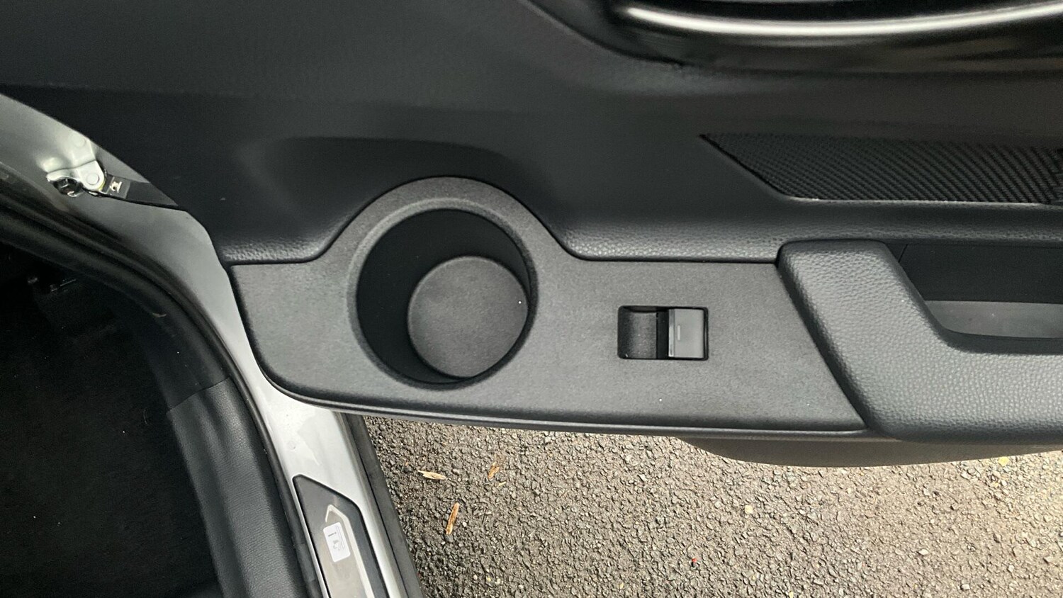 Used Toyota C-HR 2024 for sale - 77839857: Photo 43