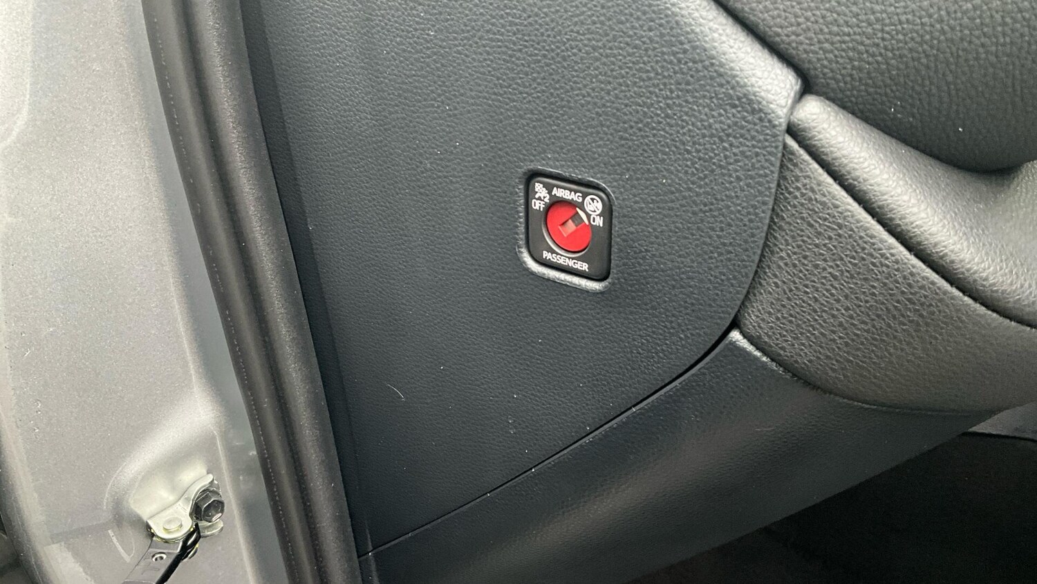 Used Toyota C-HR 2024 for sale - 77839857: Photo 52