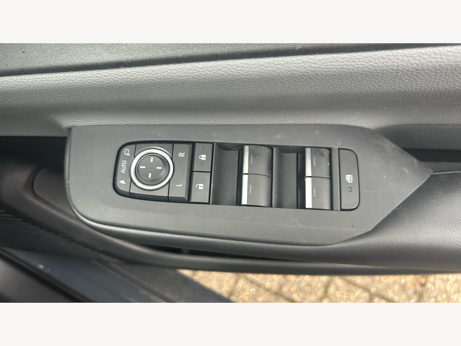 Used Toyota Prius 2025 for sale - 76158985: Photo 36