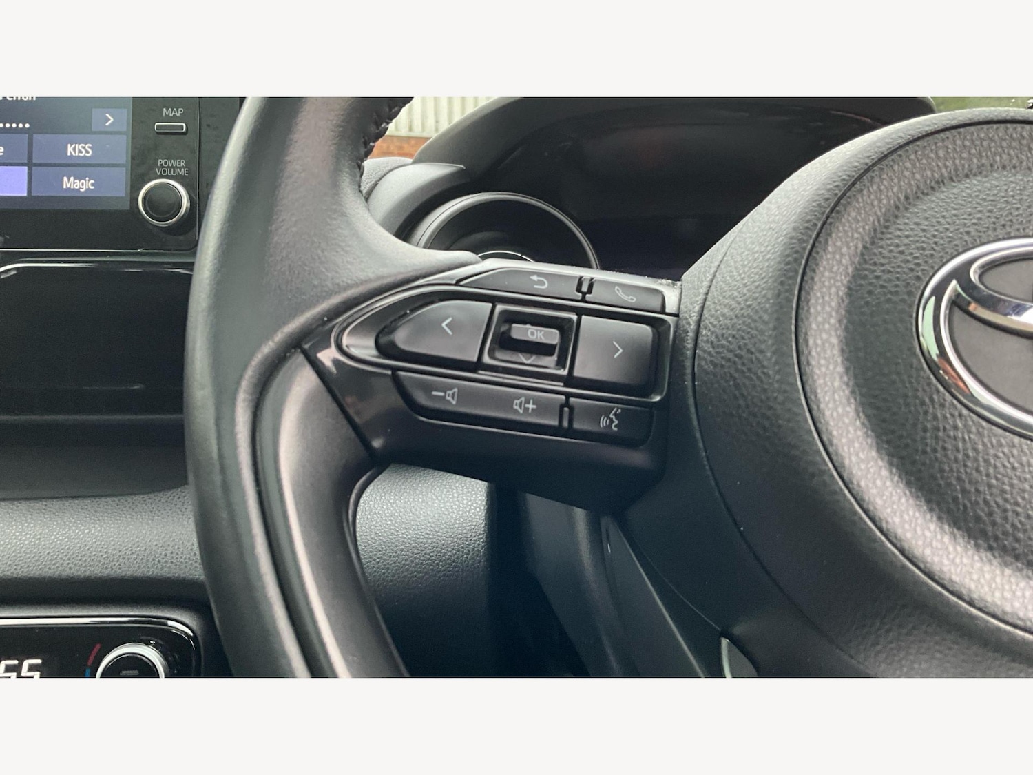 Used Toyota Yaris 2022 for sale - 76433056: Photo 33