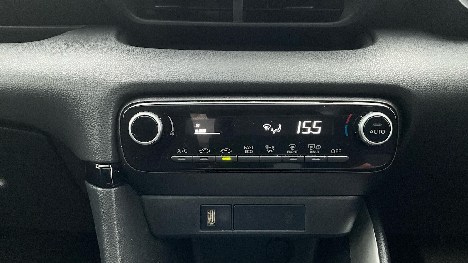 Used Toyota Yaris 2022 for sale - 76433056: Photo 36