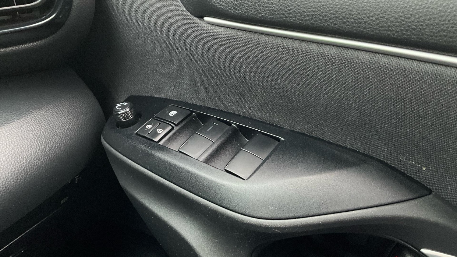 Used Toyota Yaris 2022 for sale - 76433056: Photo 42