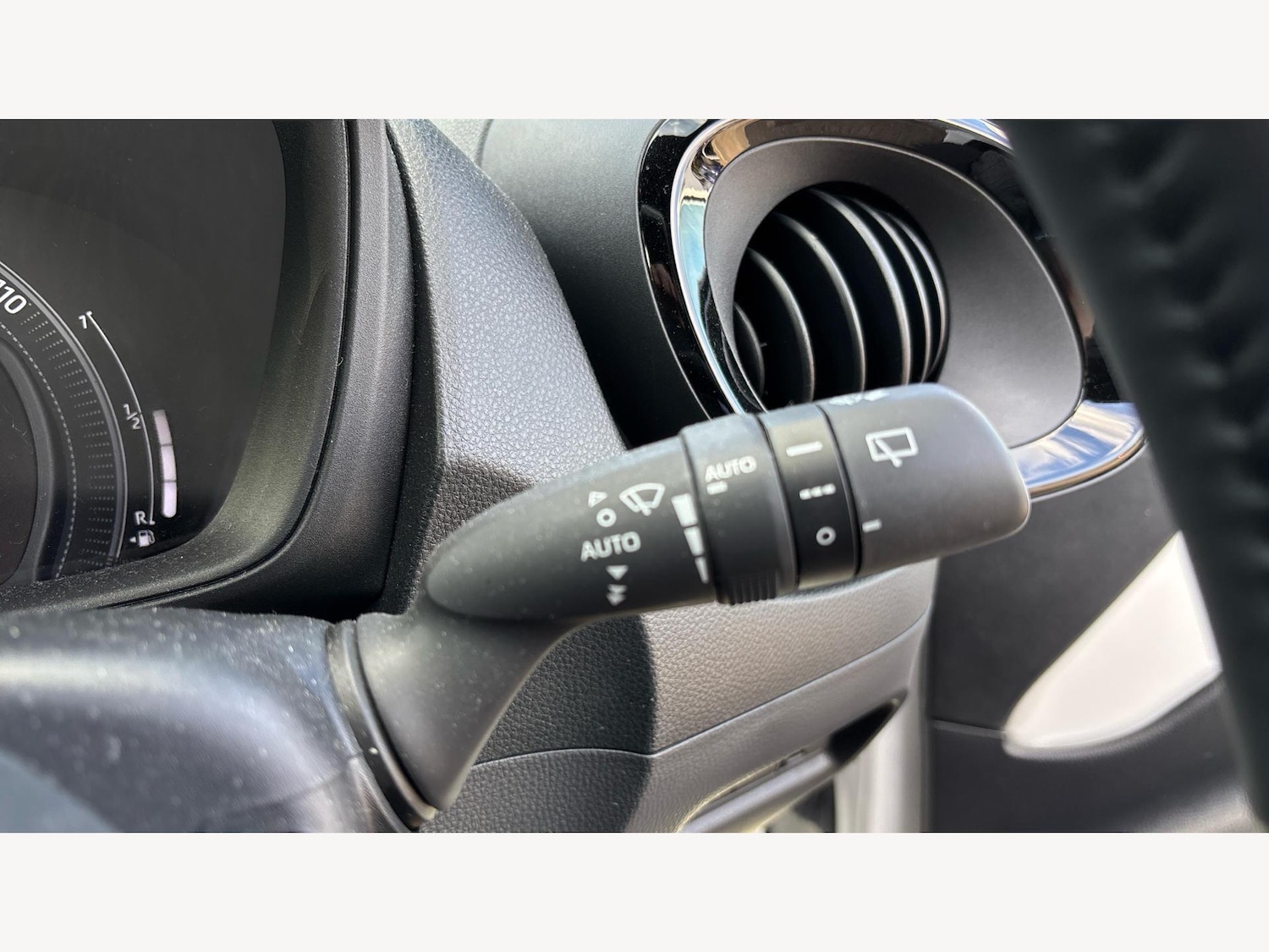 Used Toyota Aygo X 2023 for sale - 76562079: Photo 32