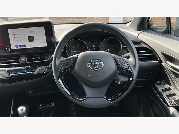 Used Toyota C-HR 2023 for sale - 76239804: Photo 8