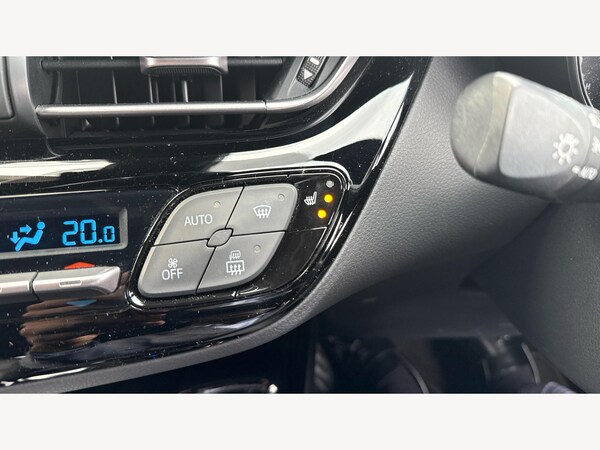 Used Toyota C-HR 2023 for sale - 76012210: Photo 29