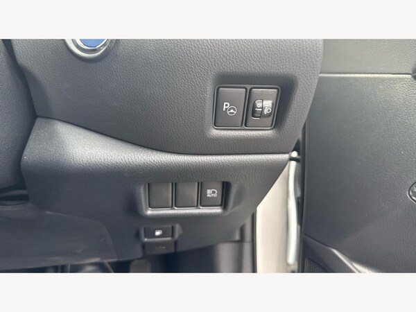 Used Toyota C-HR 2023 for sale - 76012210: Photo 37