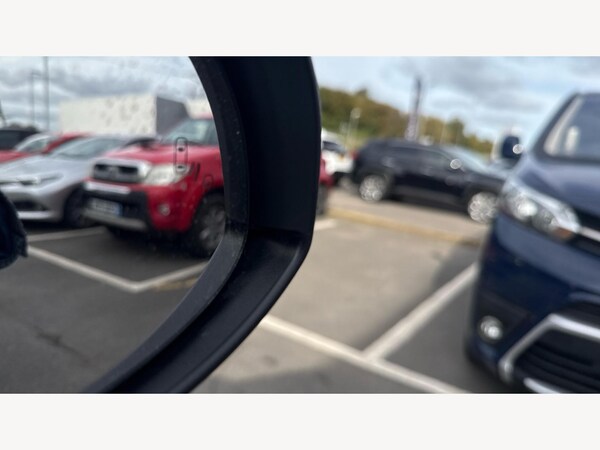 Used Toyota C-HR 2023 for sale - 76012210: Photo 40