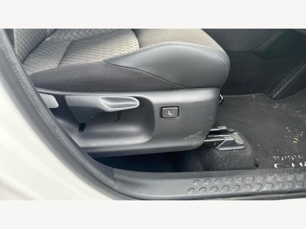 Used Toyota C-HR 2023 for sale - 76012210: Photo 43