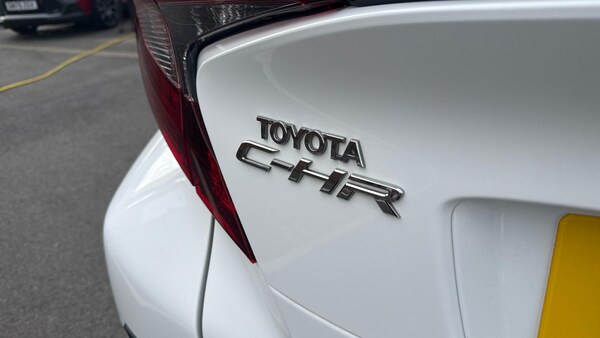 Used Toyota C-HR 2023 for sale - 76012210: Photo 52