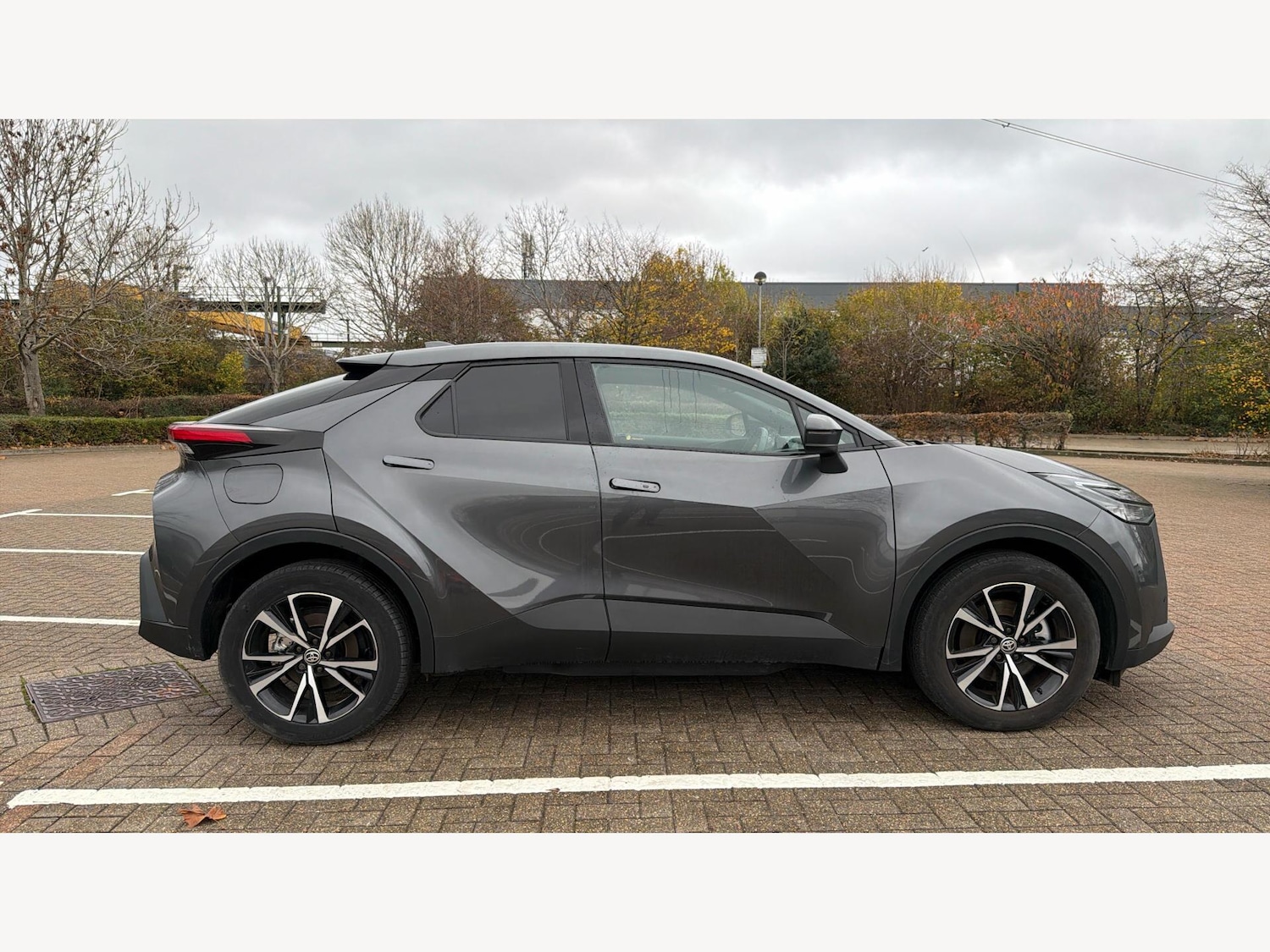 Used Toyota C-HR 2024 for sale - 76759356: Photo 18