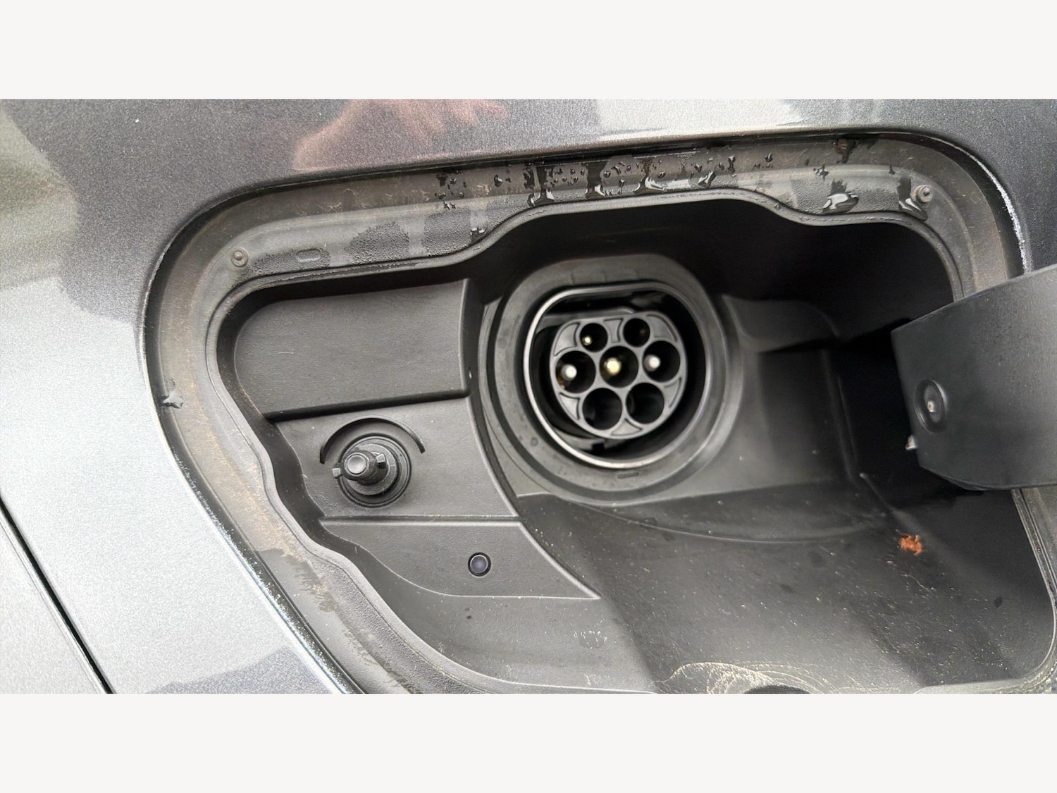 Used Toyota C-HR 2024 for sale - 76759356: Photo 30