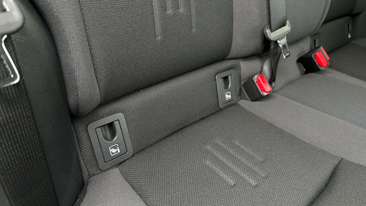 Used Toyota C-HR 2024 for sale - 76759356: Photo 35