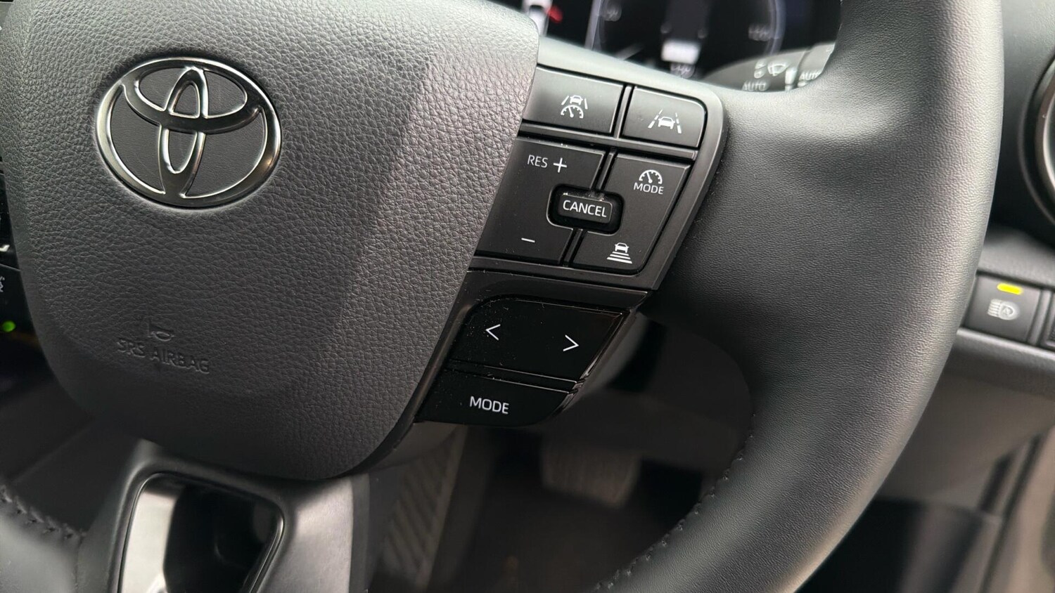 Used Toyota C-HR 2024 for sale - 76759356: Photo 42