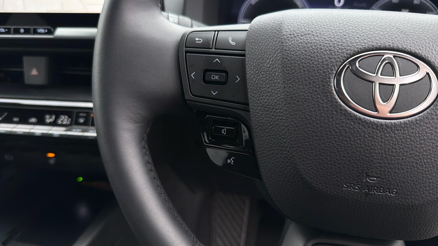 Used Toyota C-HR 2024 for sale - 76759356: Photo 43