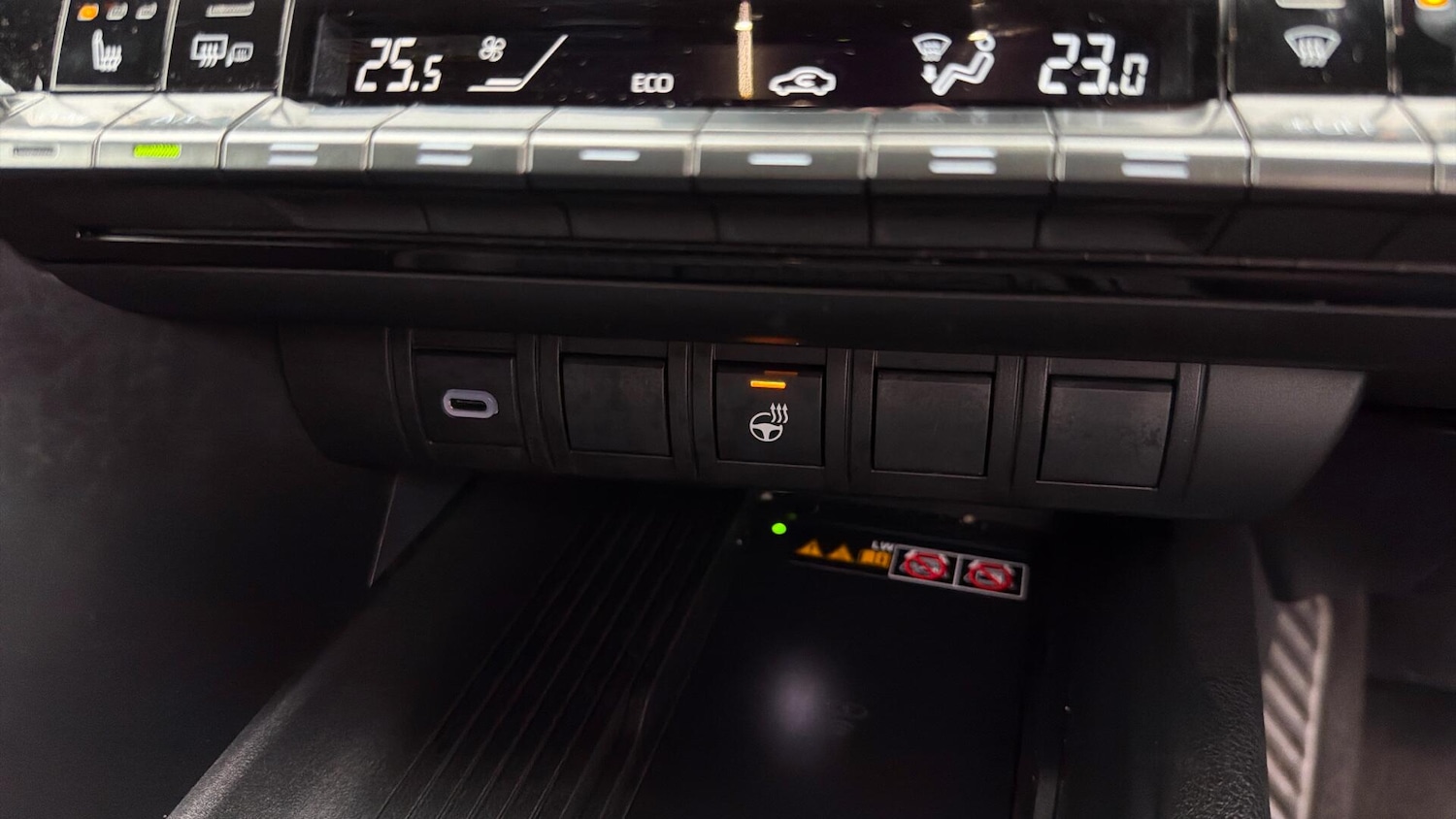 Used Toyota C-HR 2024 for sale - 76759356: Photo 48