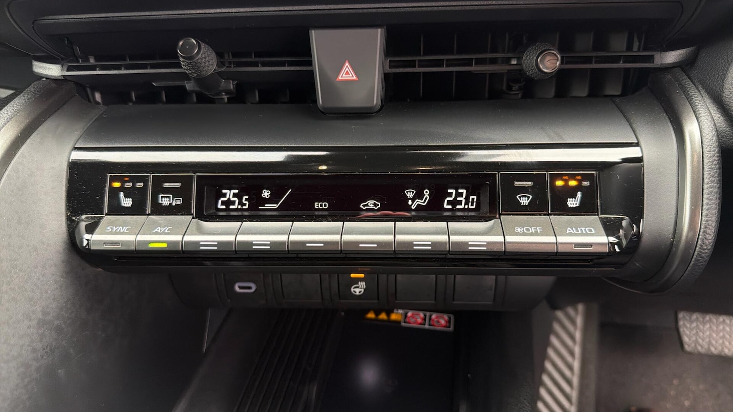 Used Toyota C-HR 2024 for sale - 76759356: Photo 49