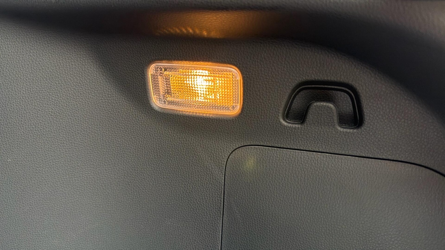 Used Toyota C-HR 2024 for sale - 76759356: Photo 53