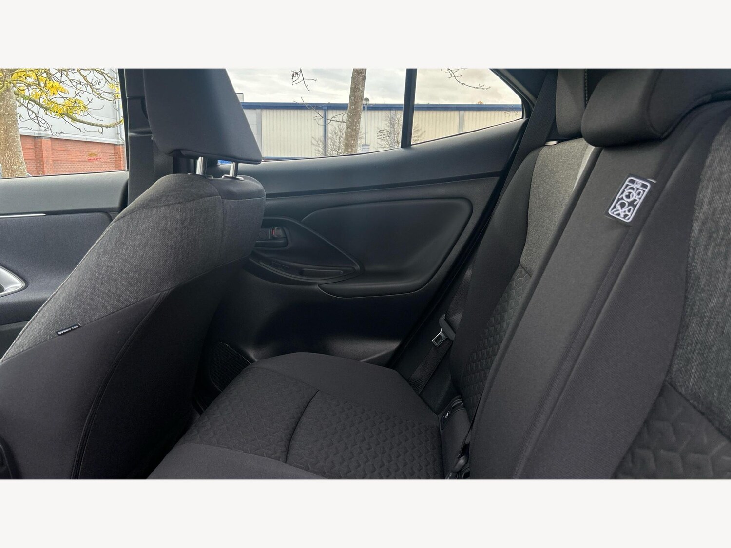 Used Toyota Yaris Cross 2023 for sale - 76584027: Photo 15