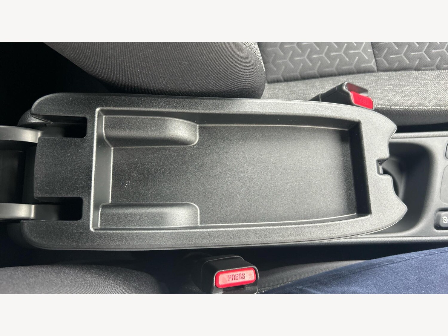 Used Toyota Yaris Cross 2023 for sale - 76584027: Photo 26