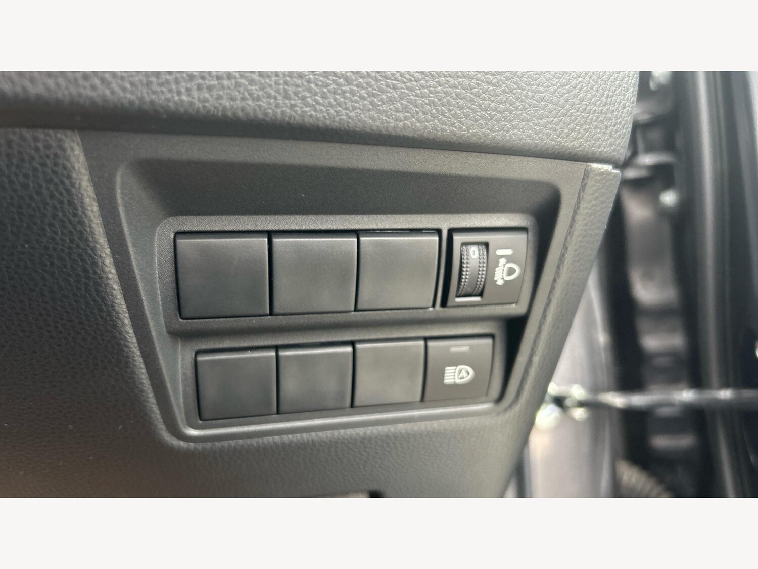 Used Toyota Yaris Cross 2023 for sale - 76584027: Photo 32