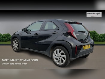 Used Toyota Aygo X 2023 for sale - 76179582: Photo 2