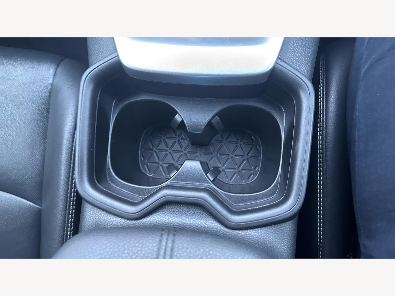 Used Toyota RAV4 2019 for sale - 77559655: Photo 30