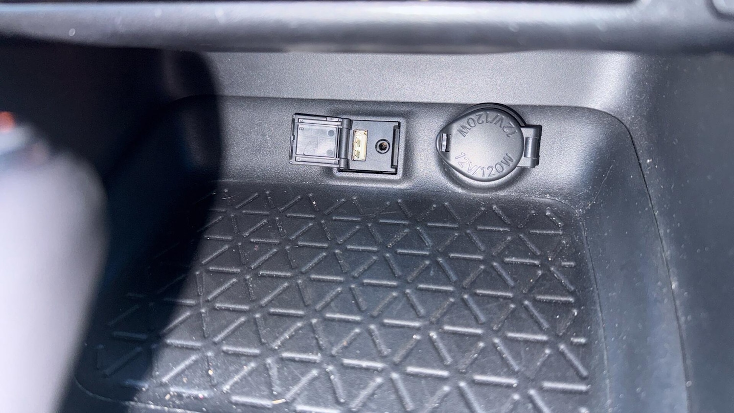 Used Toyota RAV4 2019 for sale - 77559655: Photo 34