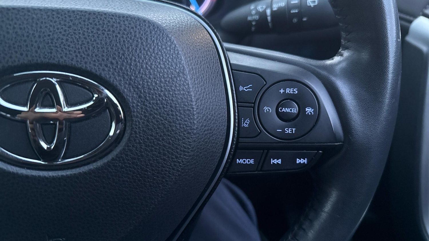 Used Toyota RAV4 2019 for sale - 77559655: Photo 39