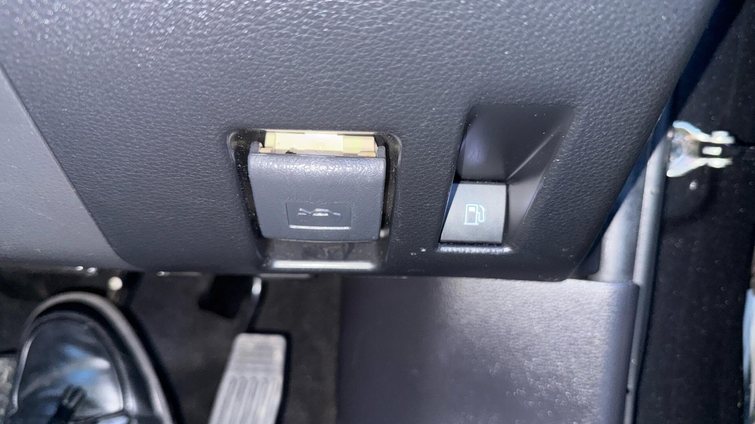 Used Toyota RAV4 2019 for sale - 77559655: Photo 41