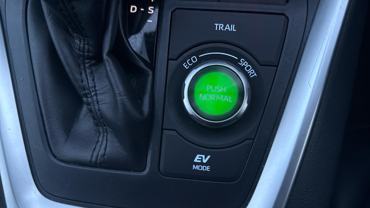 Used Toyota RAV4 2019 for sale - 77559655: Photo 61