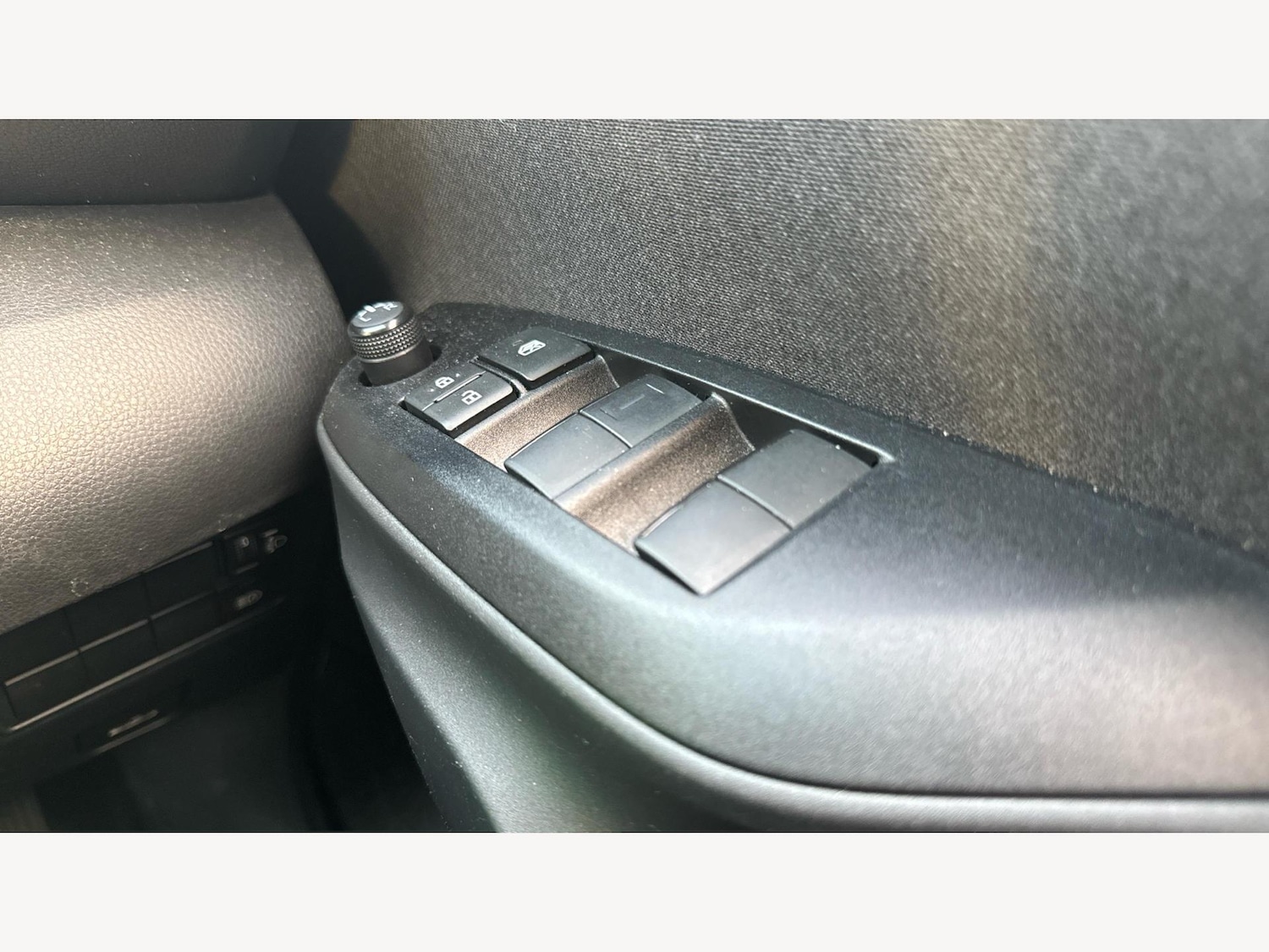 Used Toyota Yaris 2023 for sale - 76584062: Photo 31