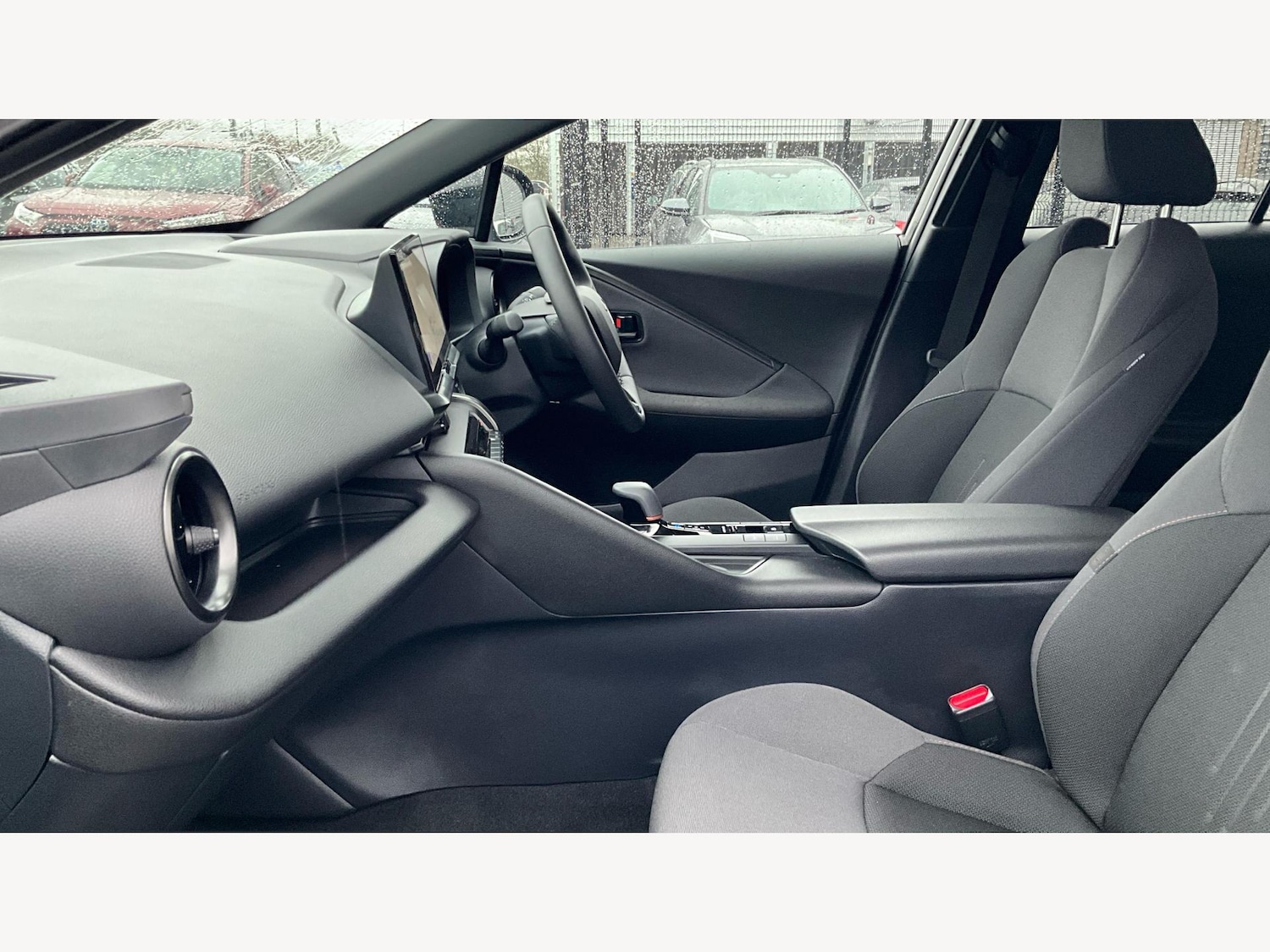 Used Toyota C-HR 2024 for sale - 77090896: Photo 12