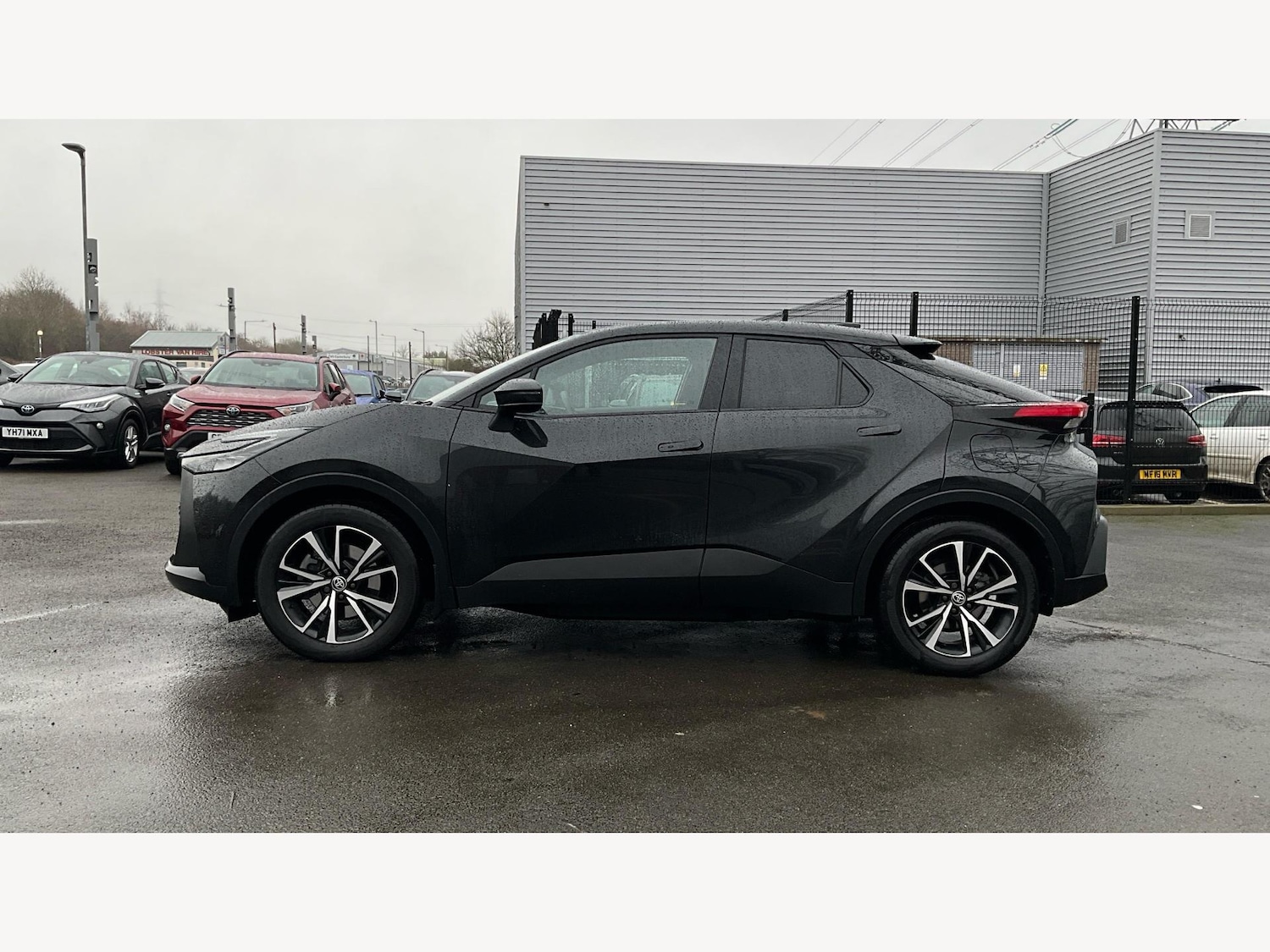 Used Toyota C-HR 2024 for sale - 77090896: Photo 19
