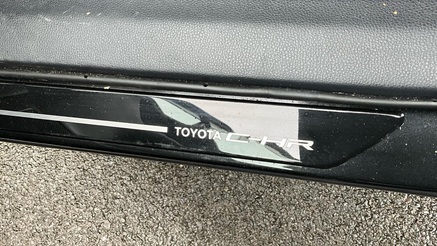 Used Toyota C-HR 2024 for sale - 77090896: Photo 35