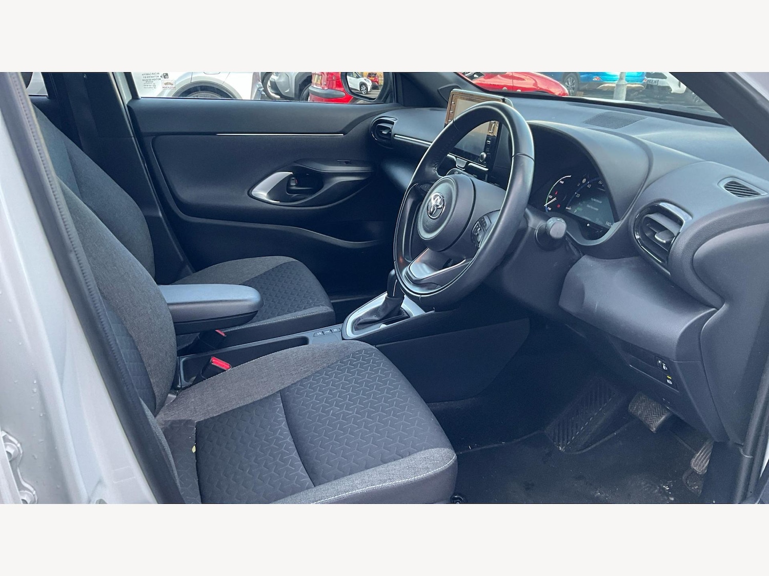 Used Toyota Yaris Cross 2023 for sale - 77484510: Photo 13