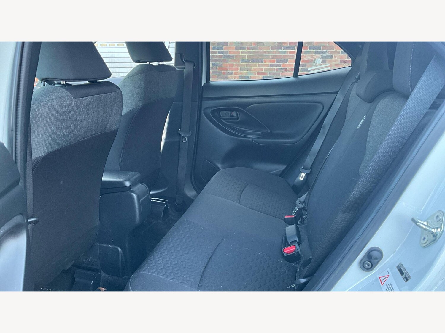 Used Toyota Yaris Cross 2023 for sale - 77484510: Photo 15