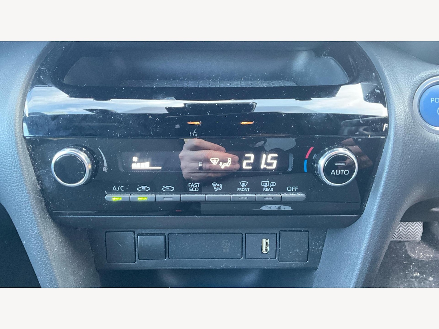 Used Toyota Yaris Cross 2023 for sale - 77484510: Photo 27