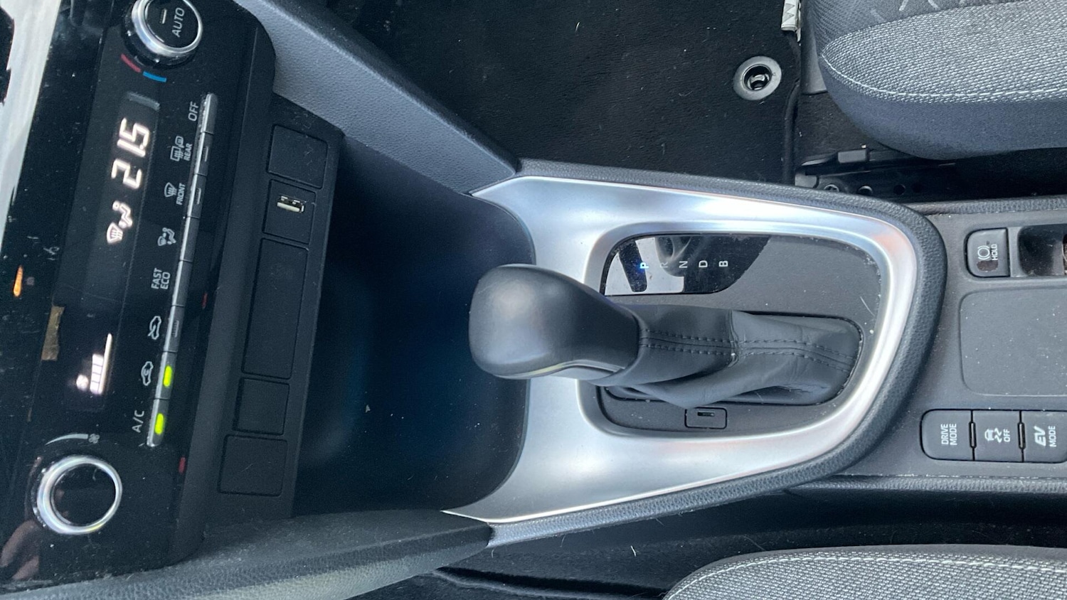 Used Toyota Yaris Cross 2023 for sale - 77484510: Photo 47