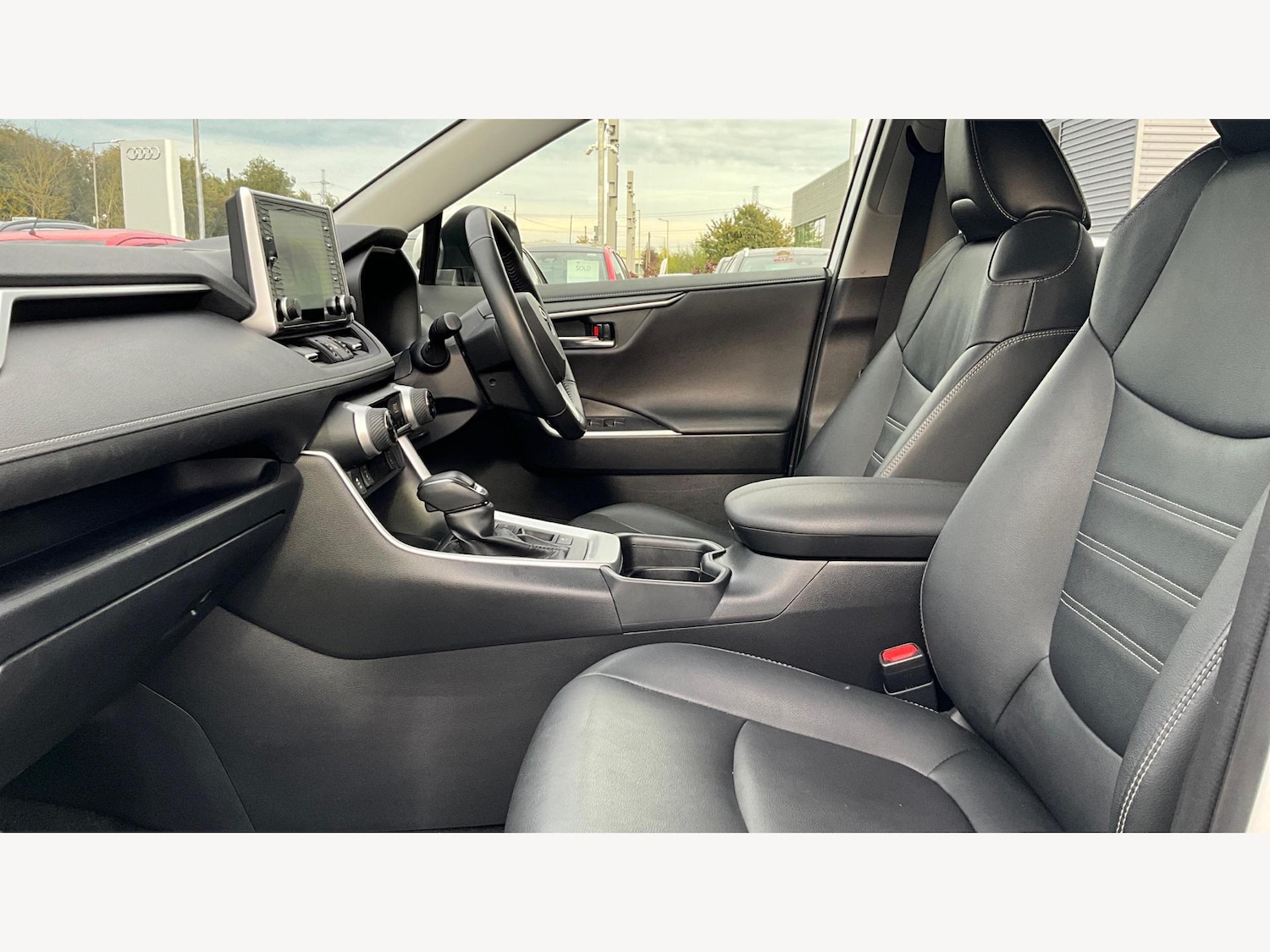 Used Toyota RAV4 2021 for sale - 77143883: Photo 11