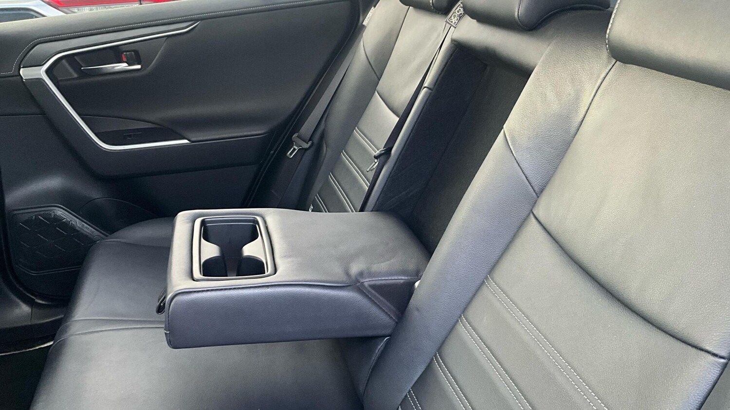 Used Toyota RAV4 2021 for sale - 77143883: Photo 44