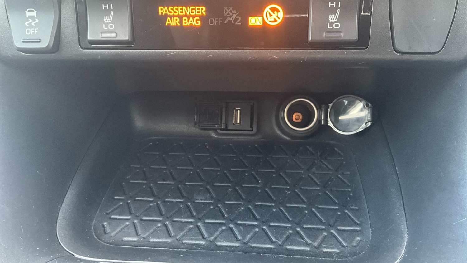 Used Toyota RAV4 2021 for sale - 77143883: Photo 54