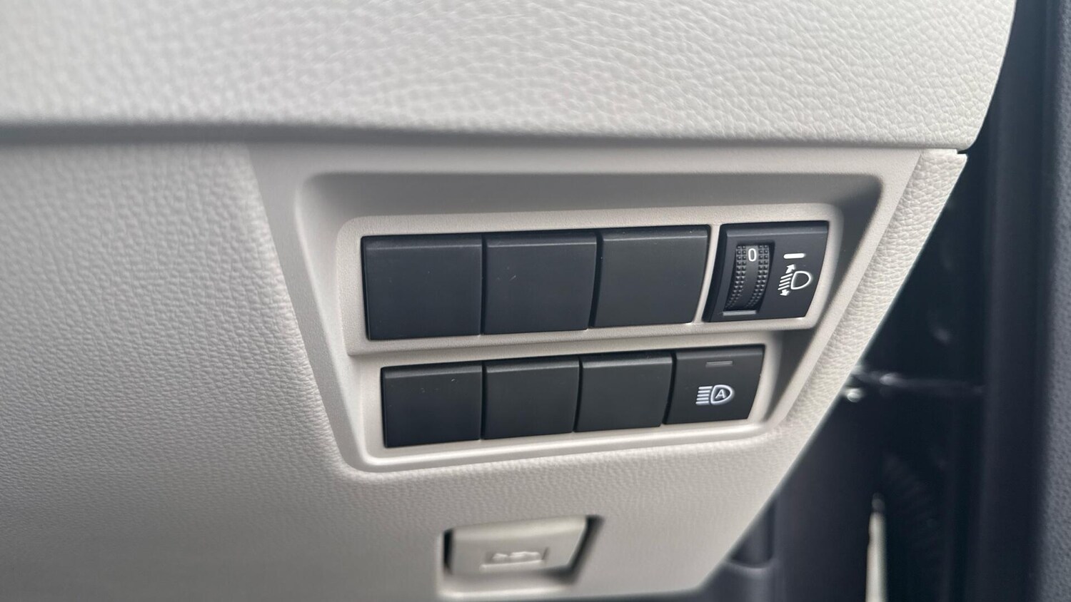 Used Toyota Yaris 2023 for sale - 77479222: Photo 36