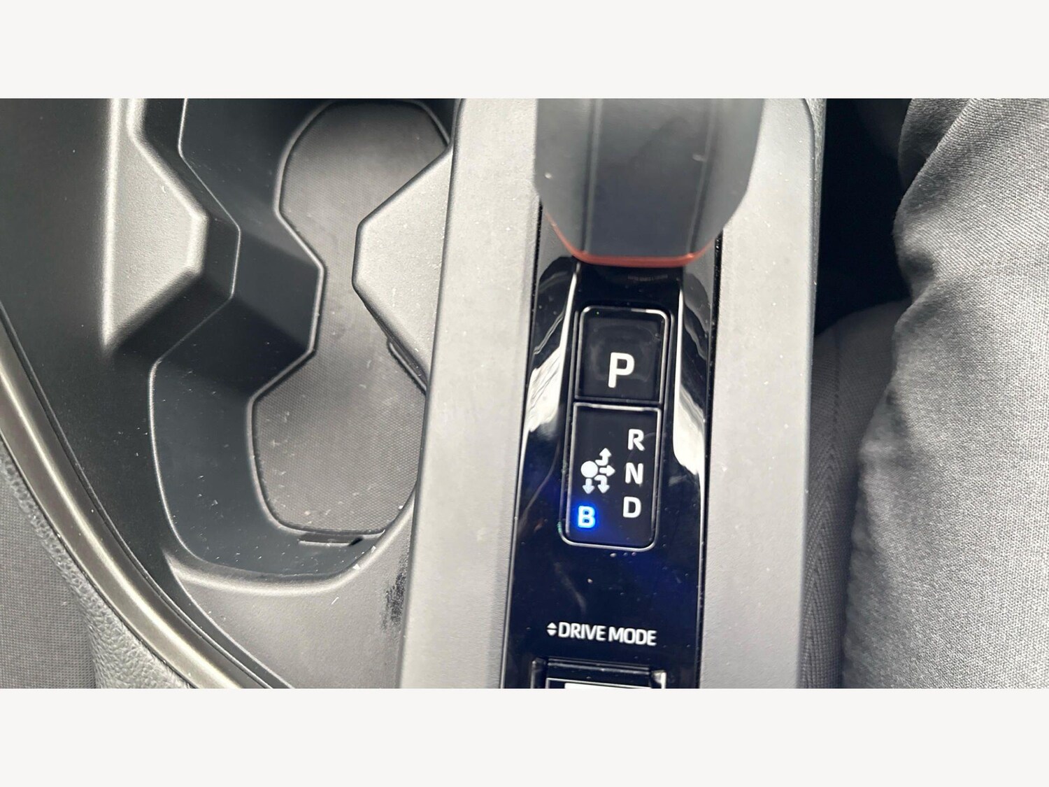 Used Toyota C-HR 2024 for sale - 78170835: Photo 34