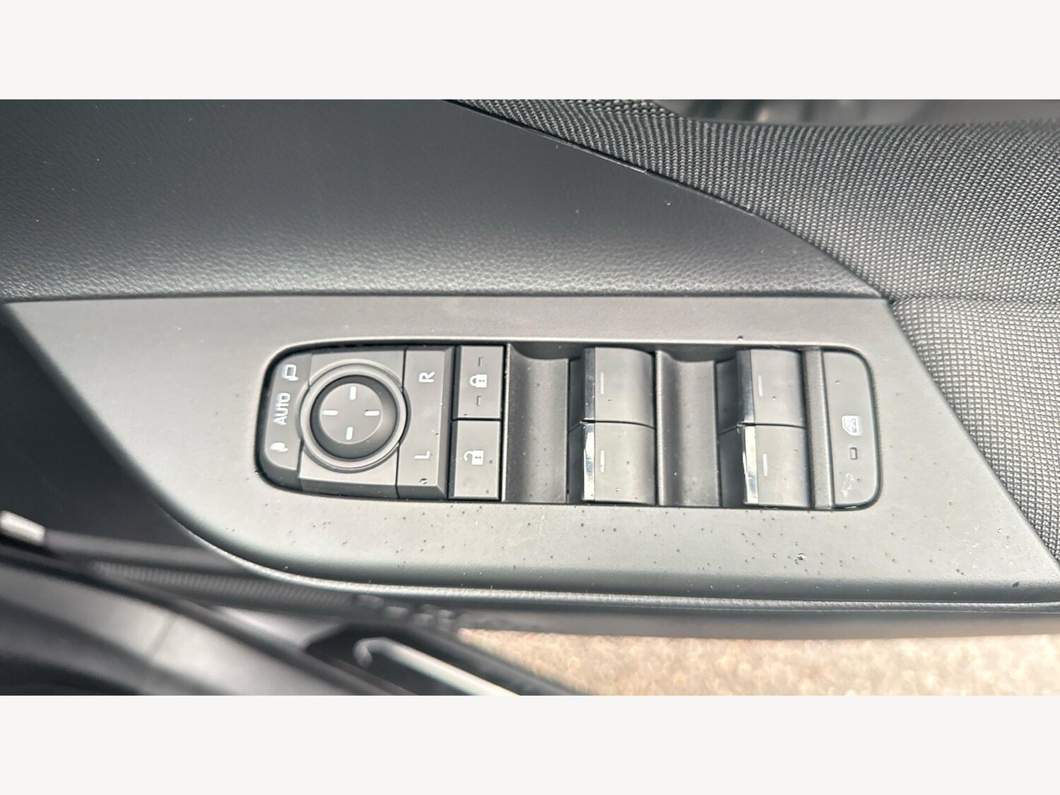 Used Toyota C-HR 2024 for sale - 78170835: Photo 39